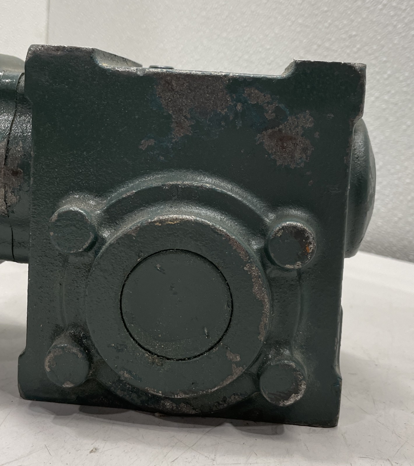 Tigear-2 Reducer Size 10:1 534 LBS Cast Iron Torque Ratio 17 17A10L14