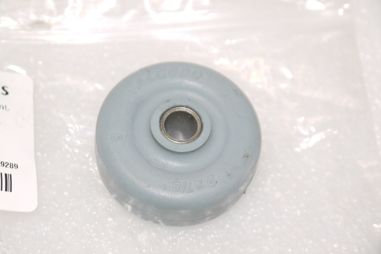 TENNANT NOBLES 630477 POLYURETHANE MOLDED WHEEL SQUEEGEE SCRUBBER 5500 5520 NEW