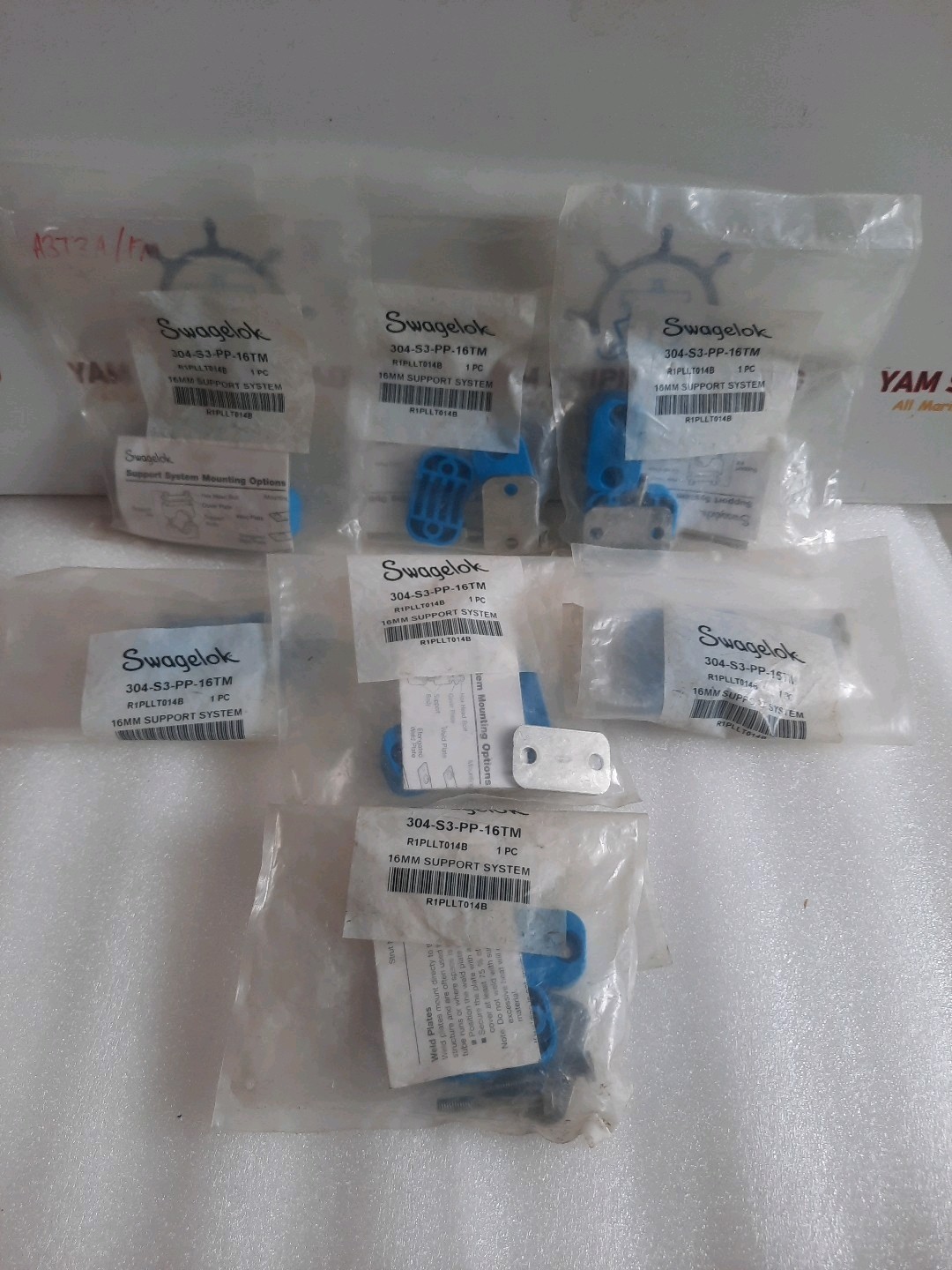 Swagelok 304-S3-PP-16TM 16MM Support System R1PLLT014B lot of 2 pcs