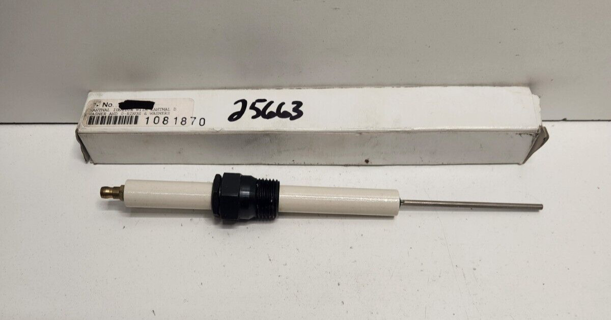 NEW OLD STOCK! AUBURN SPARK PLUG IGNITOR IP-19 25663