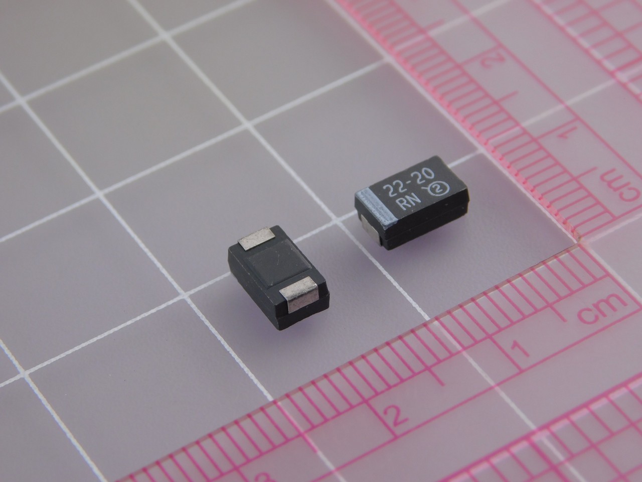 Lot of 229 VISHAY 293D226X0020D2W162 Aluminum Organic Polymer Capacitors 22uF 20