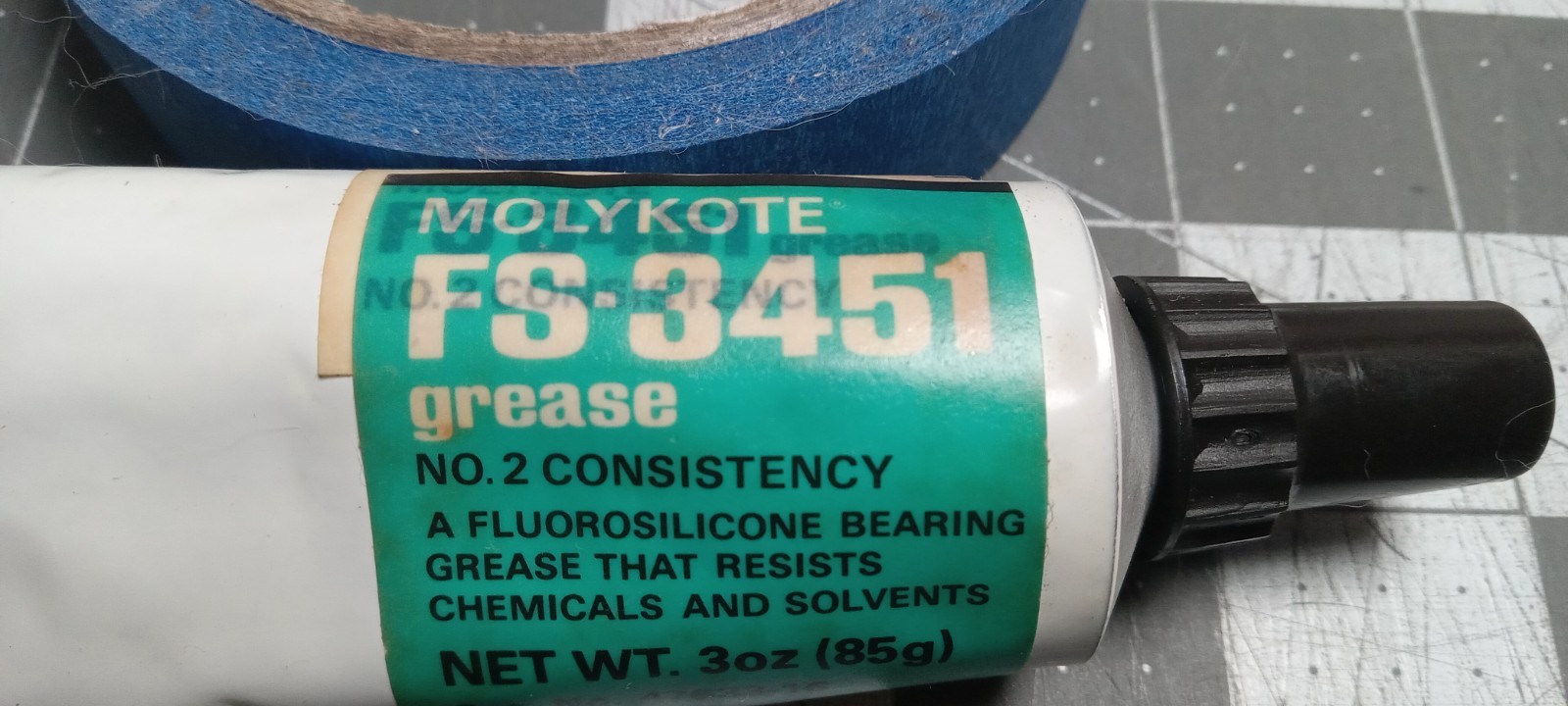 Dow Corning Molykote FS-3451 No. 2 Consistency Grease (1) 3oz Tube OOP NOS HTF