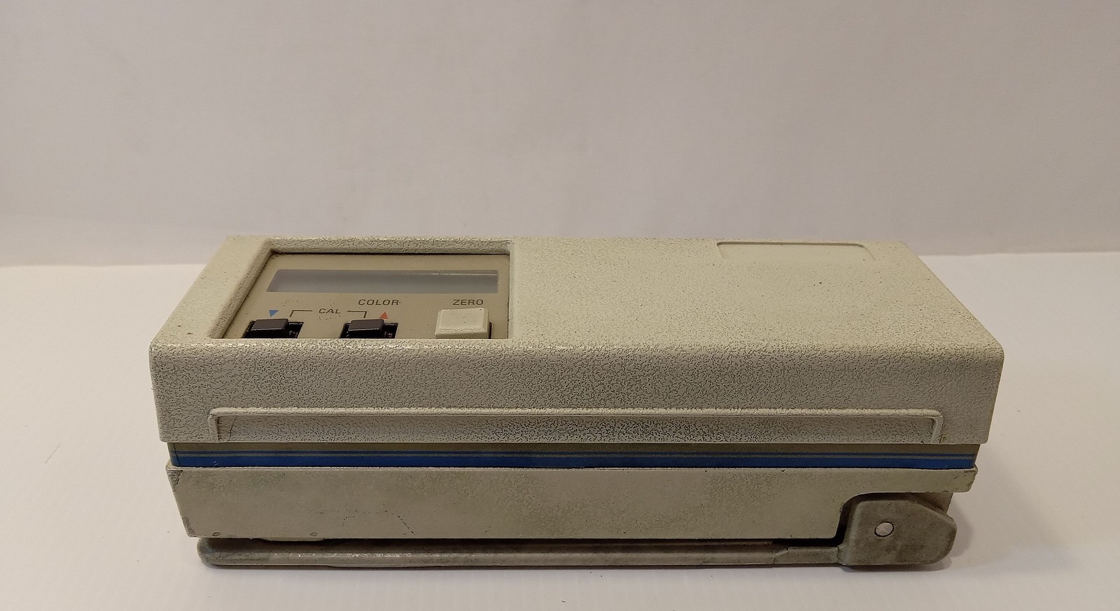 1 USED X-RITE 404 DENSITOMETER/SPECTROPHOTOMETER W/O CHARGER ***MAKE OFFER***