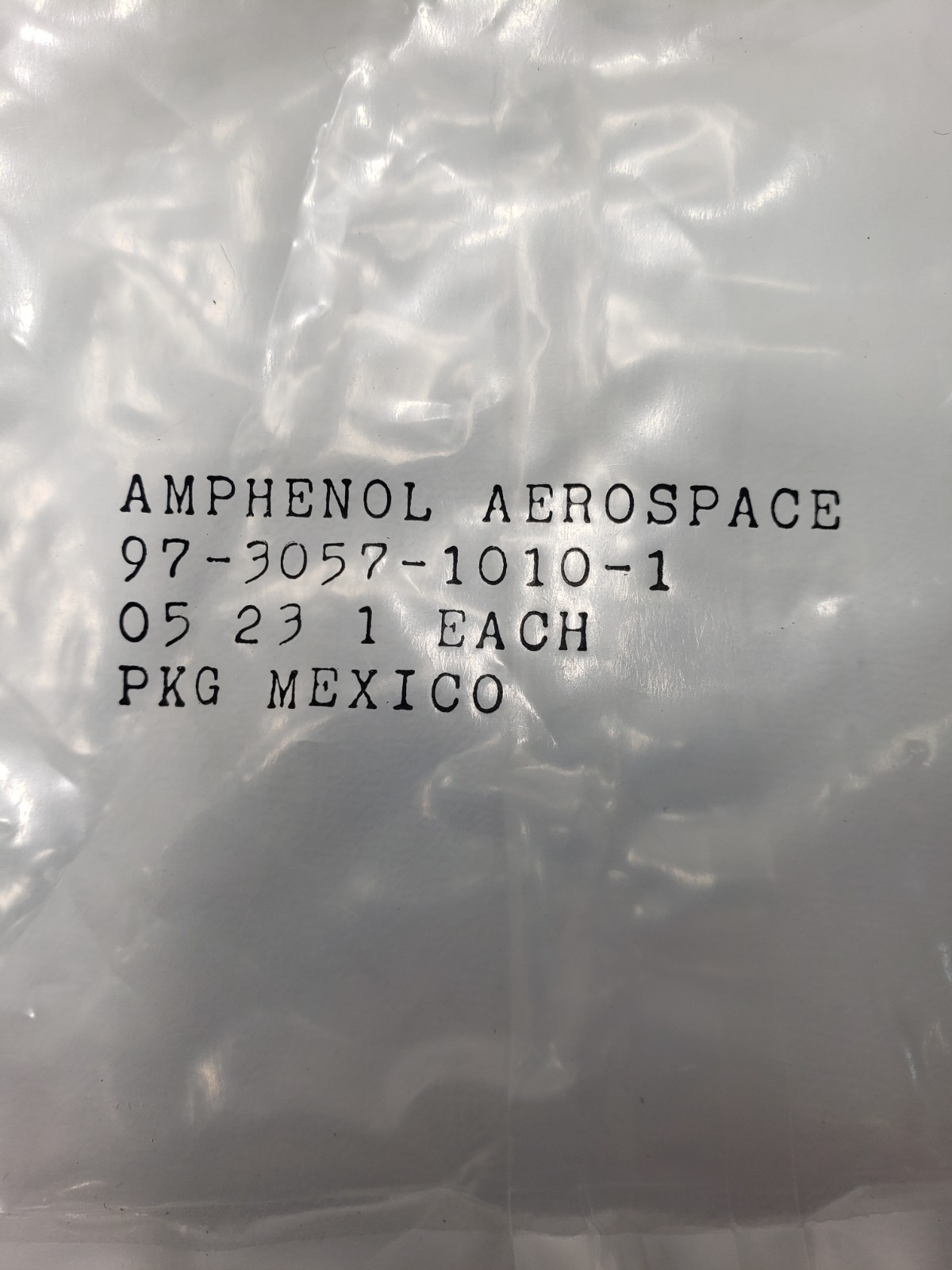 Amphenol Aerospace 97-3057-1010-1 Cable Clamp Backshell Connector NOS Sealed