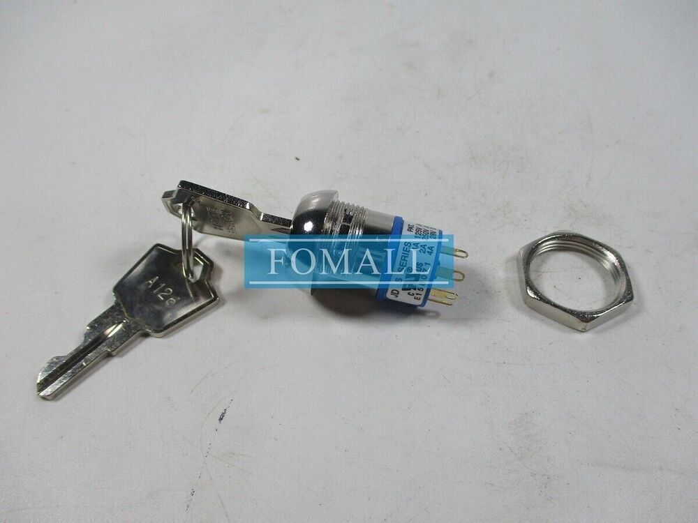 1Pcs For JD S SERIES PAT Three-position 4 pins Key Switch E158071
