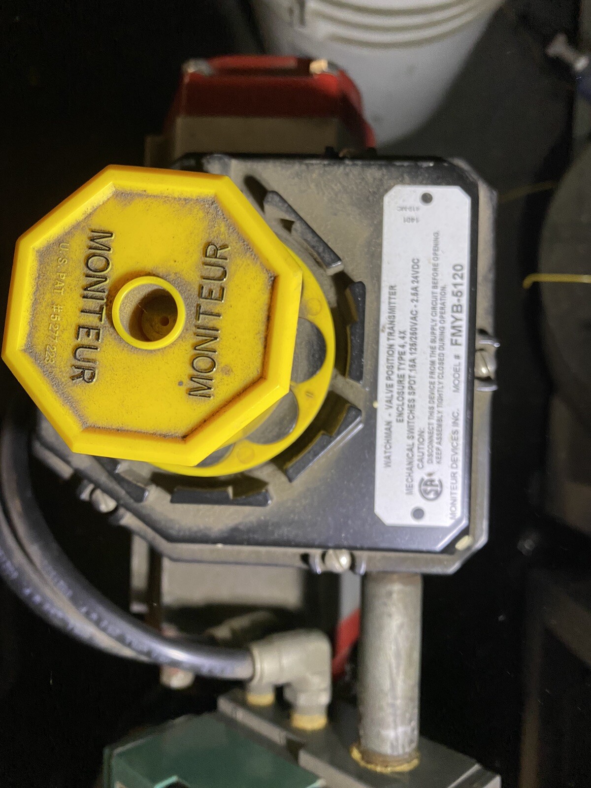 BRAY CONTROLS 92-1190-11305-532 USED ACTUATOR W/ BUTTERFLY VALVE