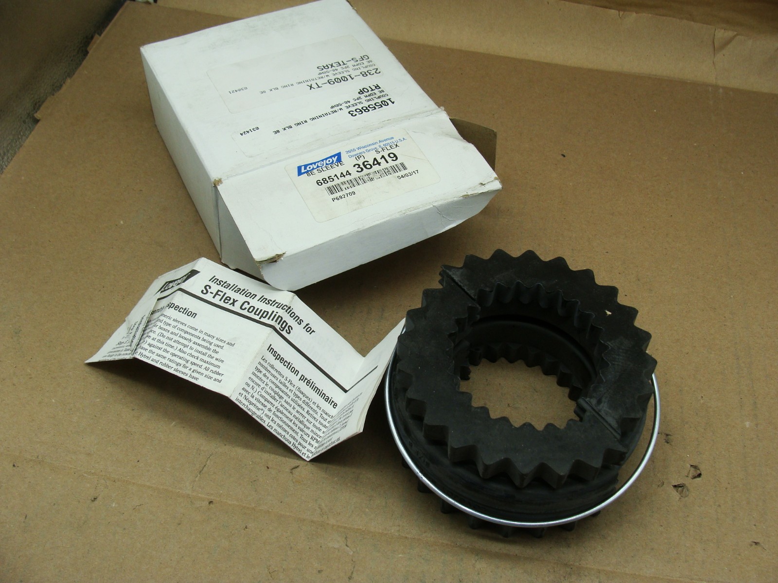 LOVEJOY TWO PIECE S-FLEX COUPLING 8E SLEEVE 685144 36419 W/RETAINING RING