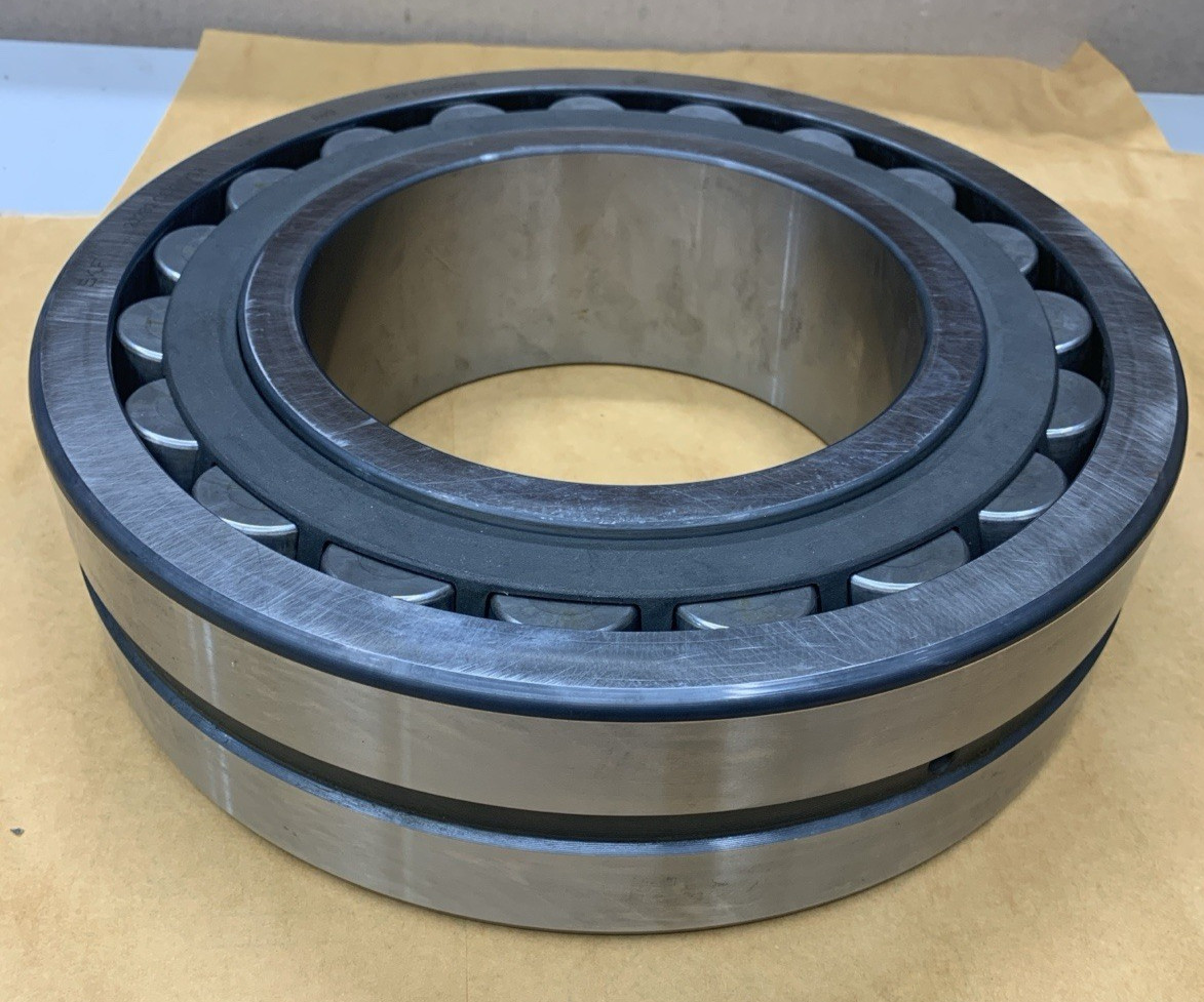 22232CCK/W33 SKF EXPLORER SPHERICAL ROLLER BEARING *NEW***