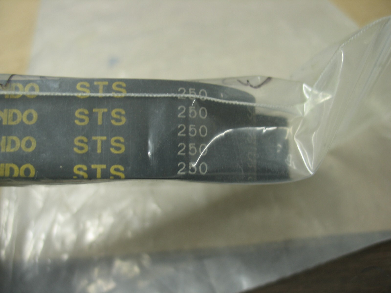 NIB BANDO 250 S8M 1216 TIMING BELT 152TH 1216MM LG 25MM WD NEOPRENE P9552