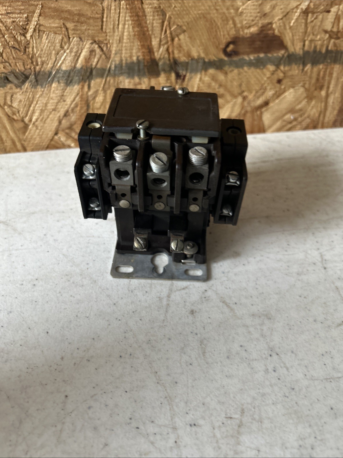 Gould 2200 EB421AA Contactor 600V 50A 110/120V Coil 2090 51DA