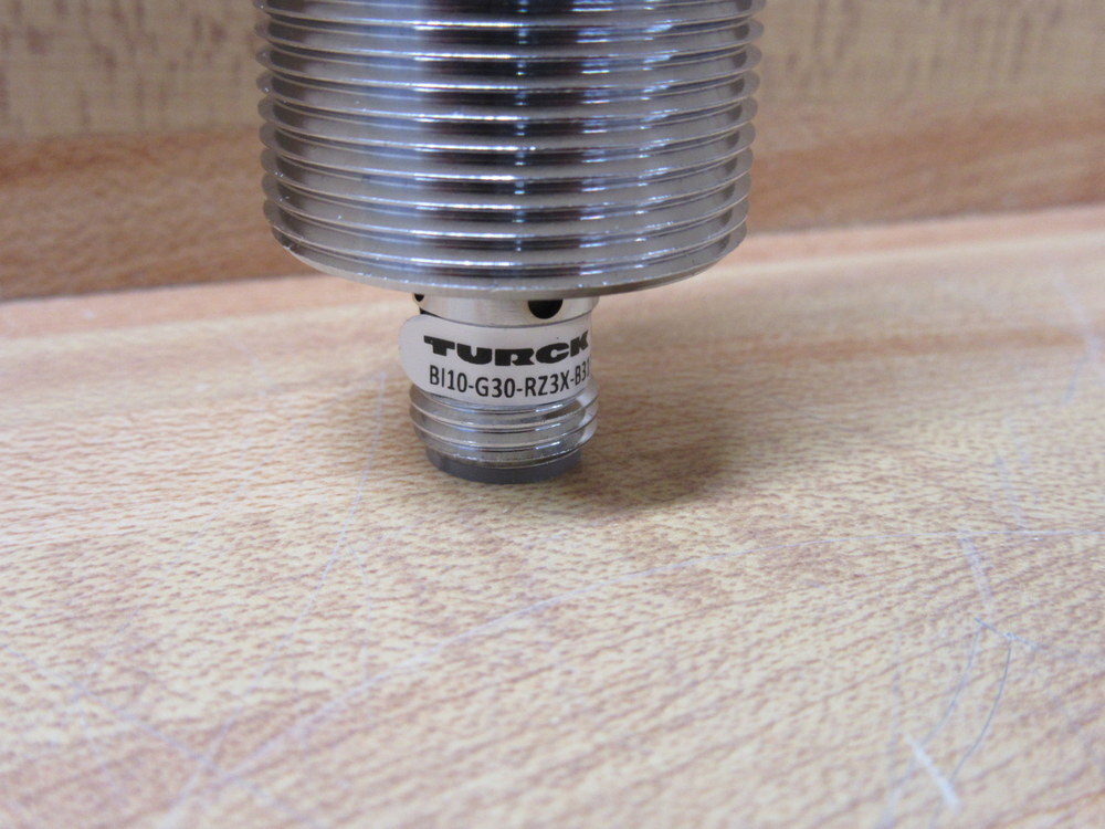 Turck Bi10-G30-RZ3X-B3131 Sensor Bi10G30RZ3XB3131 4373390