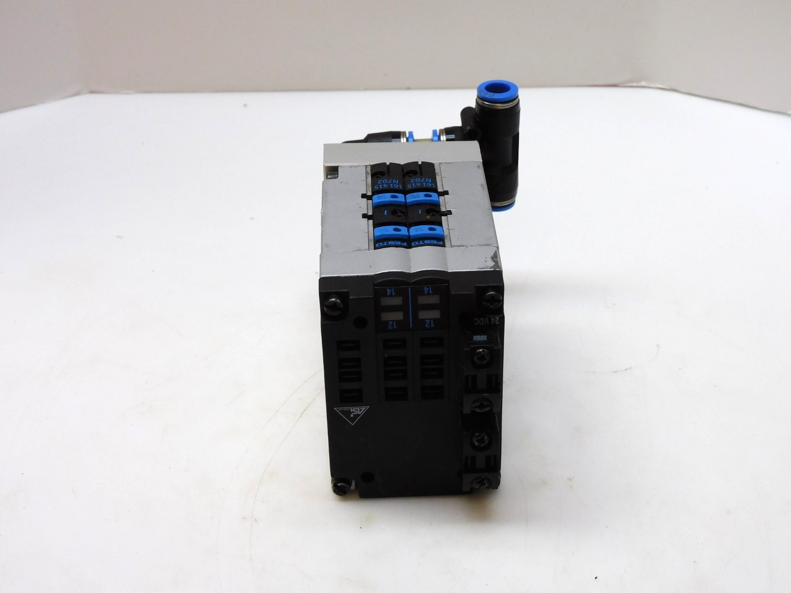 FESTO CPV10-GE-ASI-2-Z 18258 CPV-10-VI 18200 CPV10-VI-P2-M7 161969 MANIFOLD