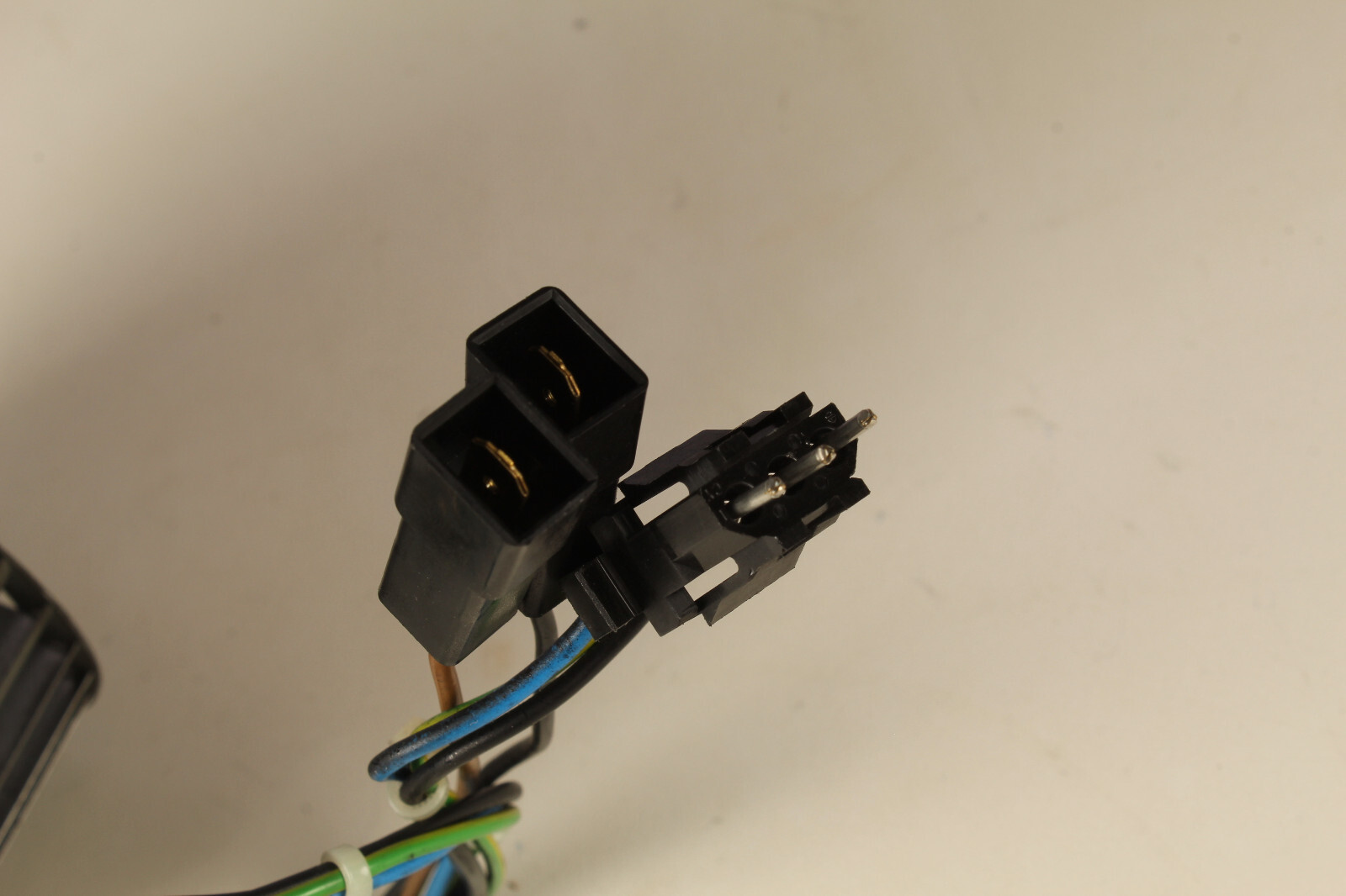 EBM R2E133-AE07-11 (M2E068-BF) (fan) – 6 months warranty