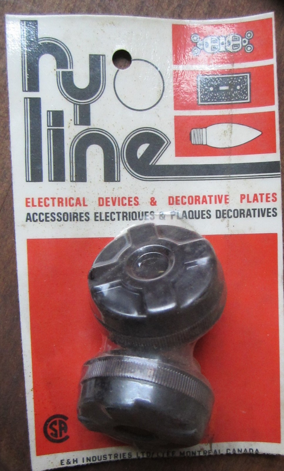 NOS GEM Bakelite Tri-Tap w/Prongs Electrical Plug Rubber Connector Cord Clamp