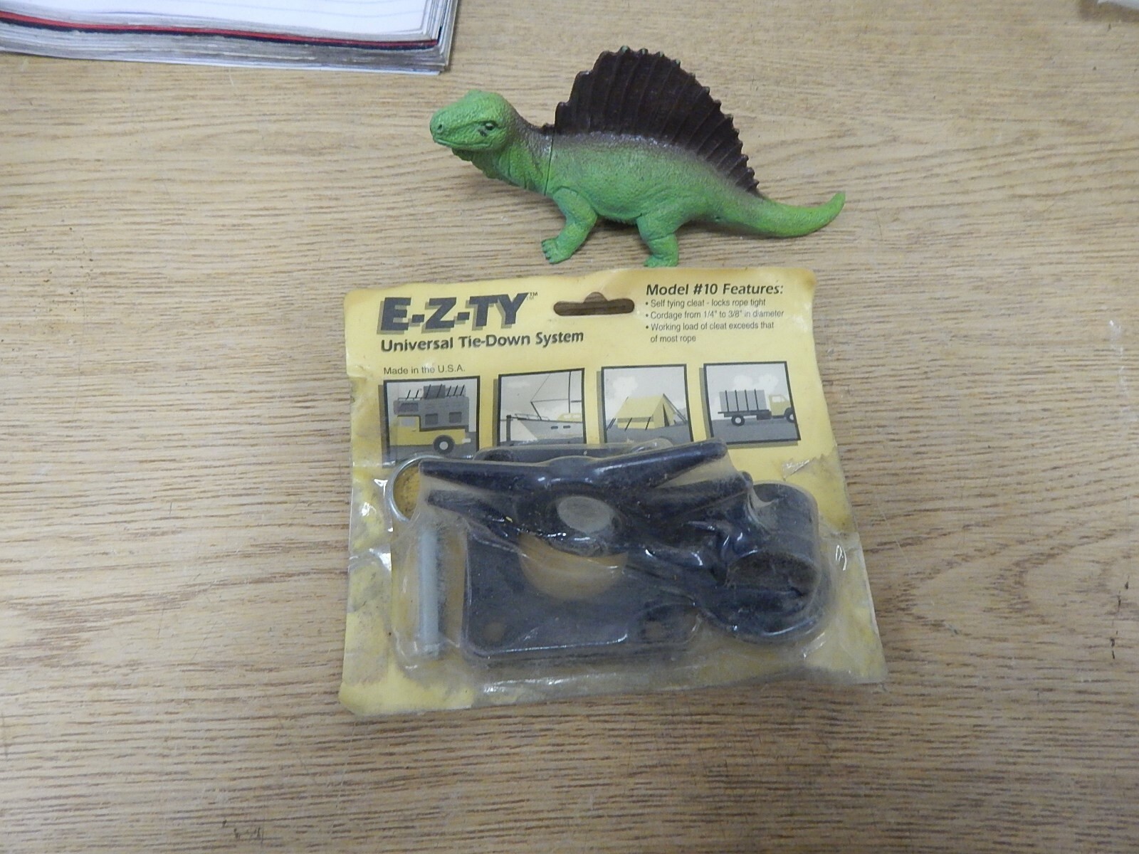 NEW E-Z-TY Model 10 Self Tying Cleat 800 Lbs Capacity *FREE SHIPPING*