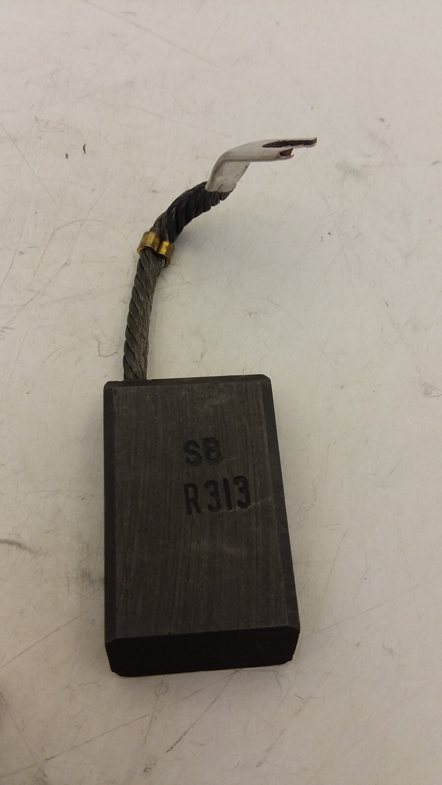 GENERAL ELECTRIC SB-R313 CARBON MOTOR BRUSH SIZE 5/8 X 1 5/8 X 2 1/4 INCH