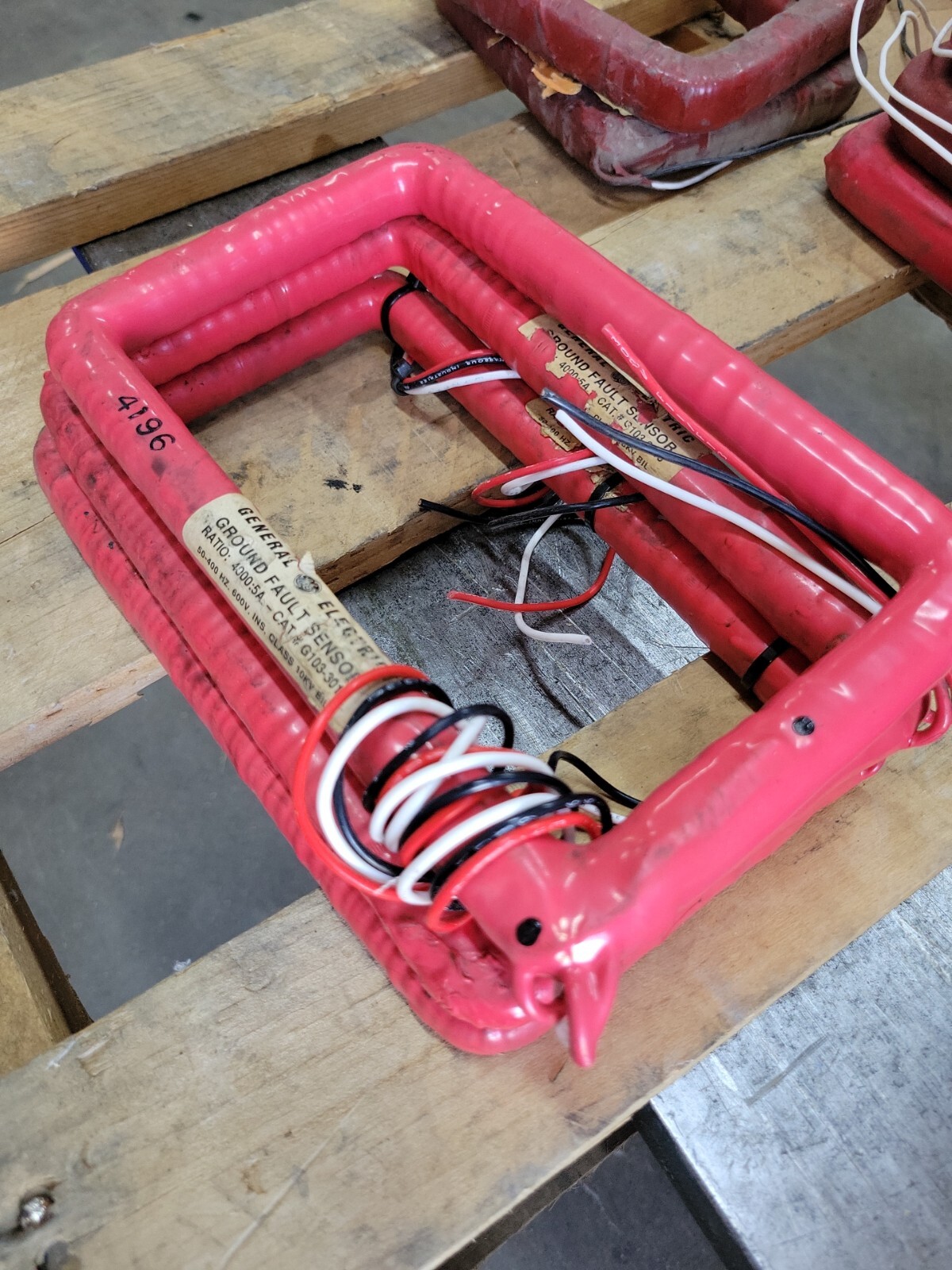 1- General Electric G103-3015 TRANSFORMER GROUND FAULT SENSOR USED