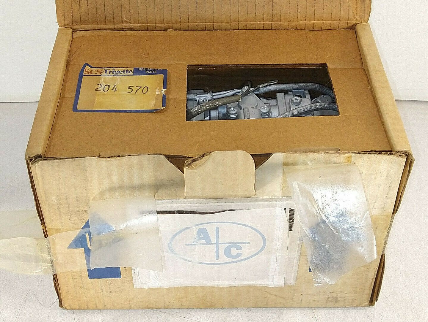 1 NEW SCS/FRIGETTE 204-570 A/C COMPRESSOR NIB ***MAKE OFFER***