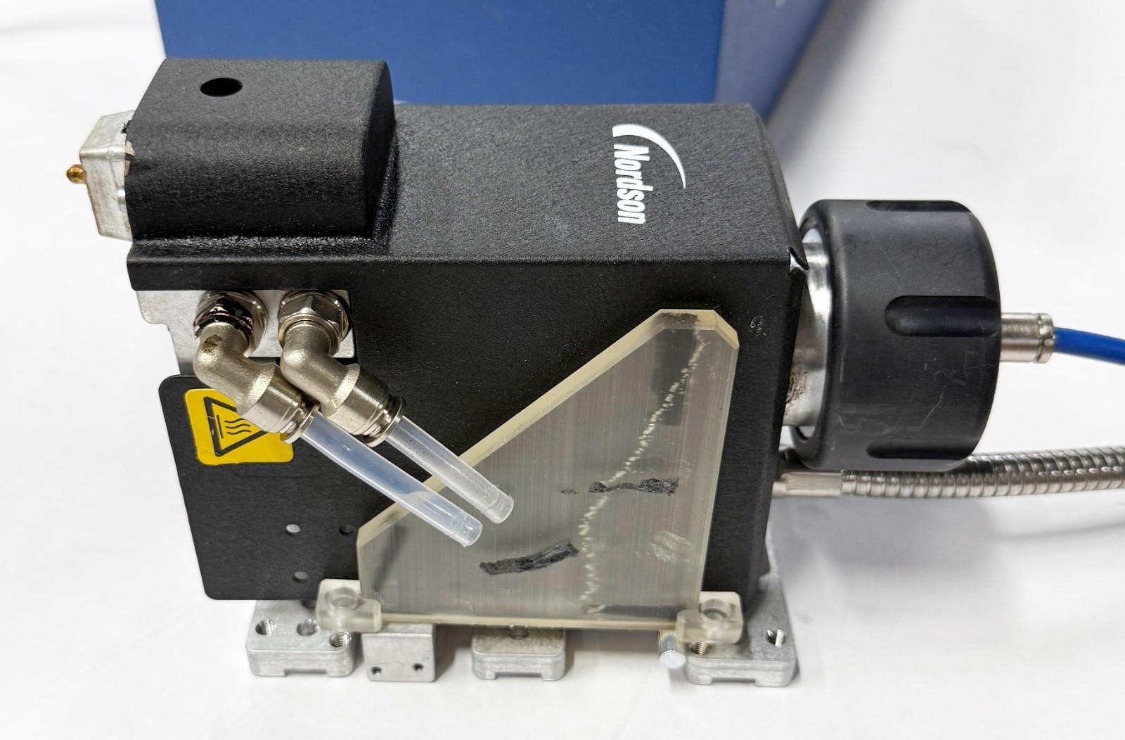 Nordson EFD Unity Touch S Controller, Display w/ Pneumatics & IC30 Dispense Head