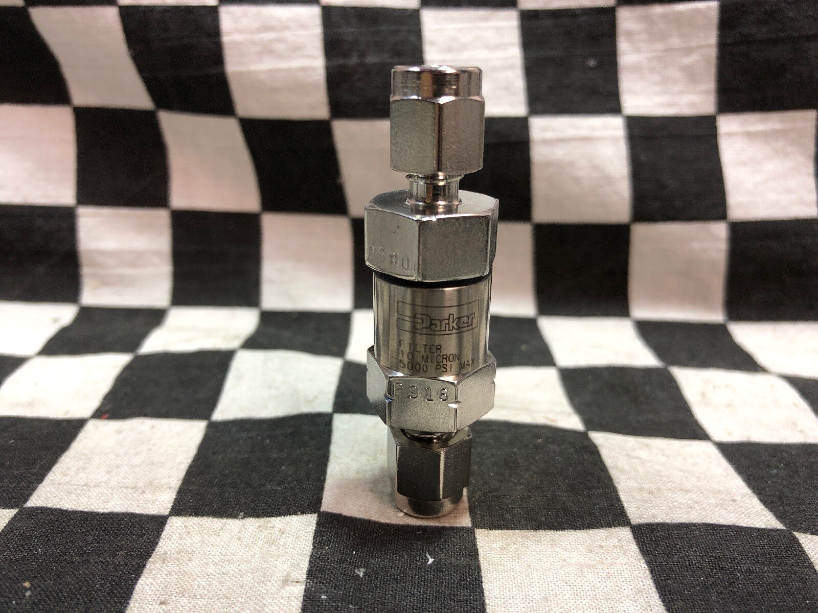 LOT OF 2, PARKER Inline Filter 2A-F2L-10-SS & SWAGELOK Check Valve SS-2C-1/3