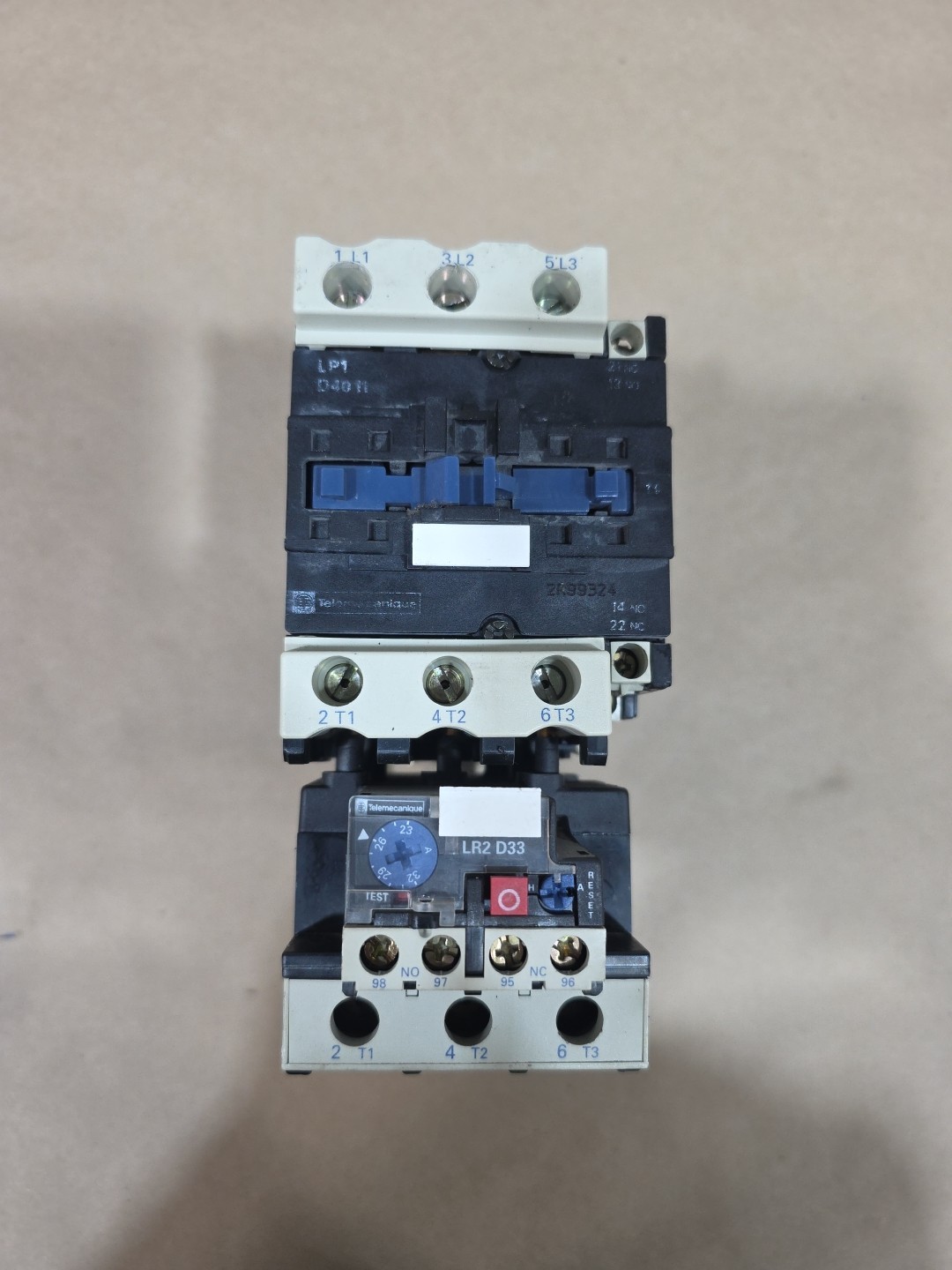 Telemecanique Starter LC1 D4011/LR2D3353 120V Coil Trip: 23-32A Used