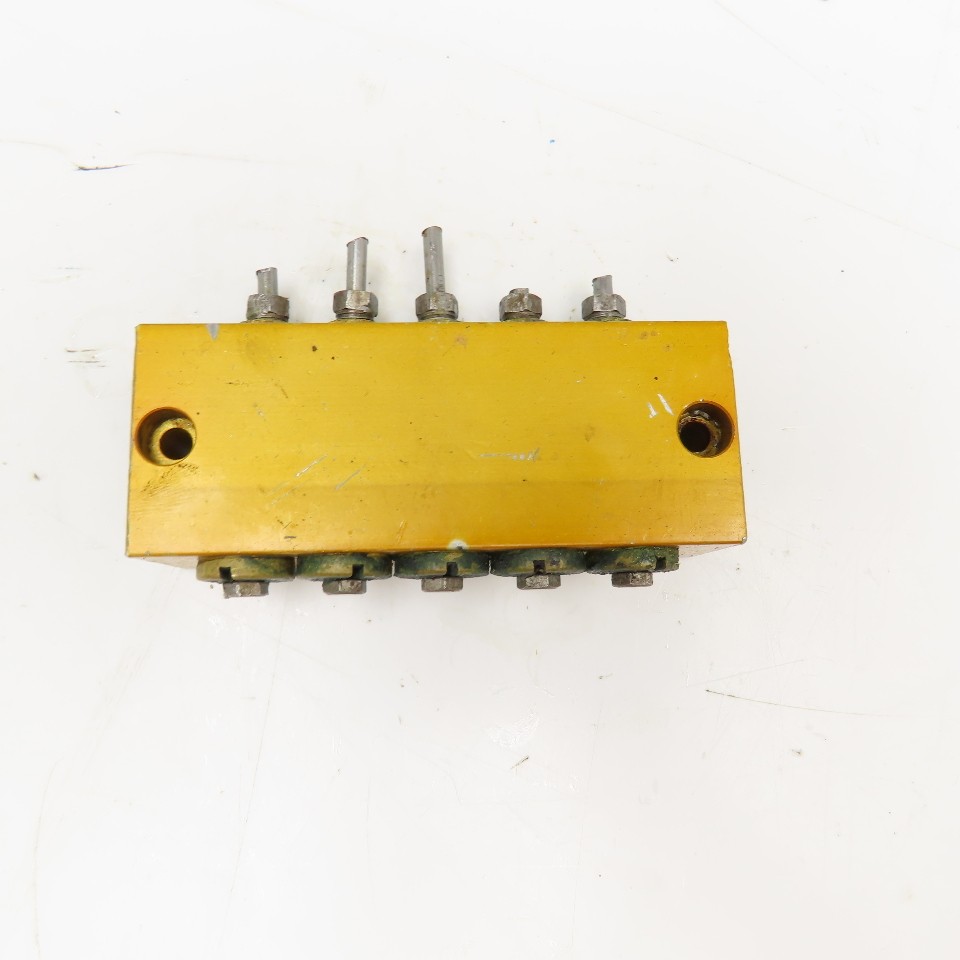 5 Way Lubrication Metering Manifold 1/4″ NPT