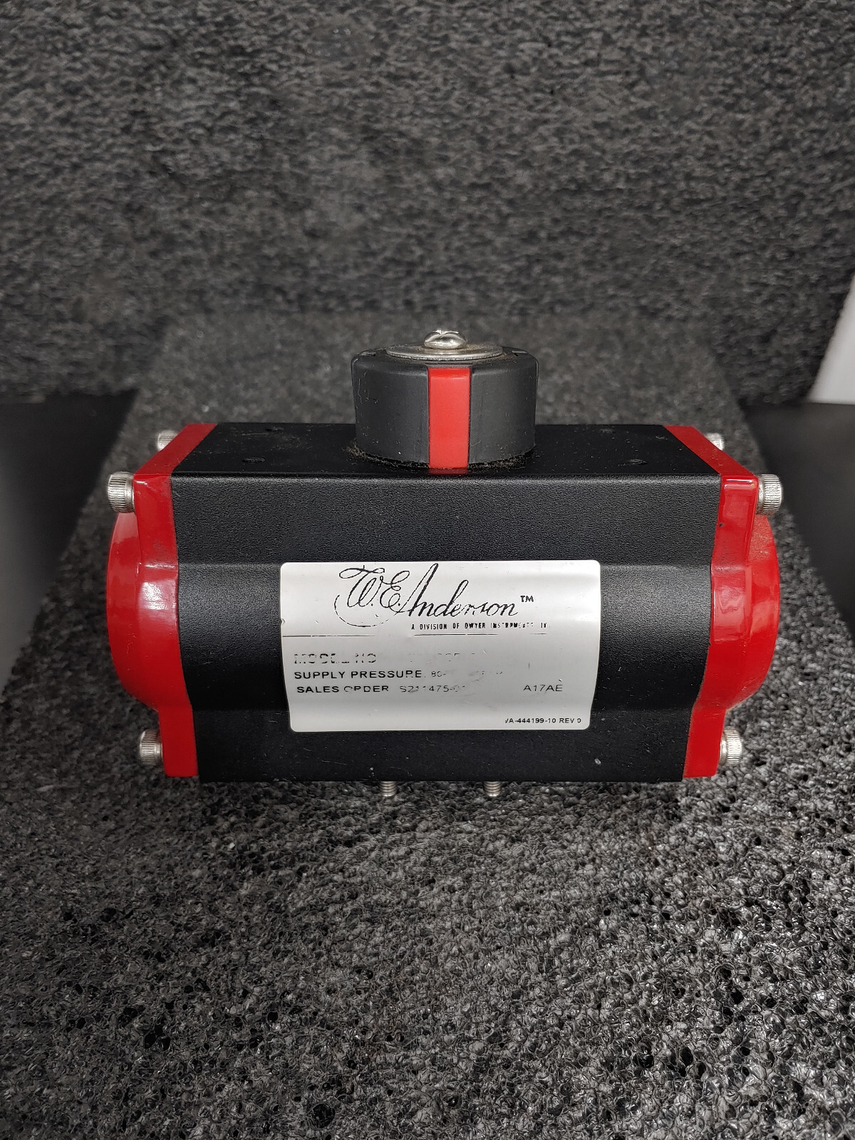 WE ANDERSON DWYER Series Act Pneumatic Actuator