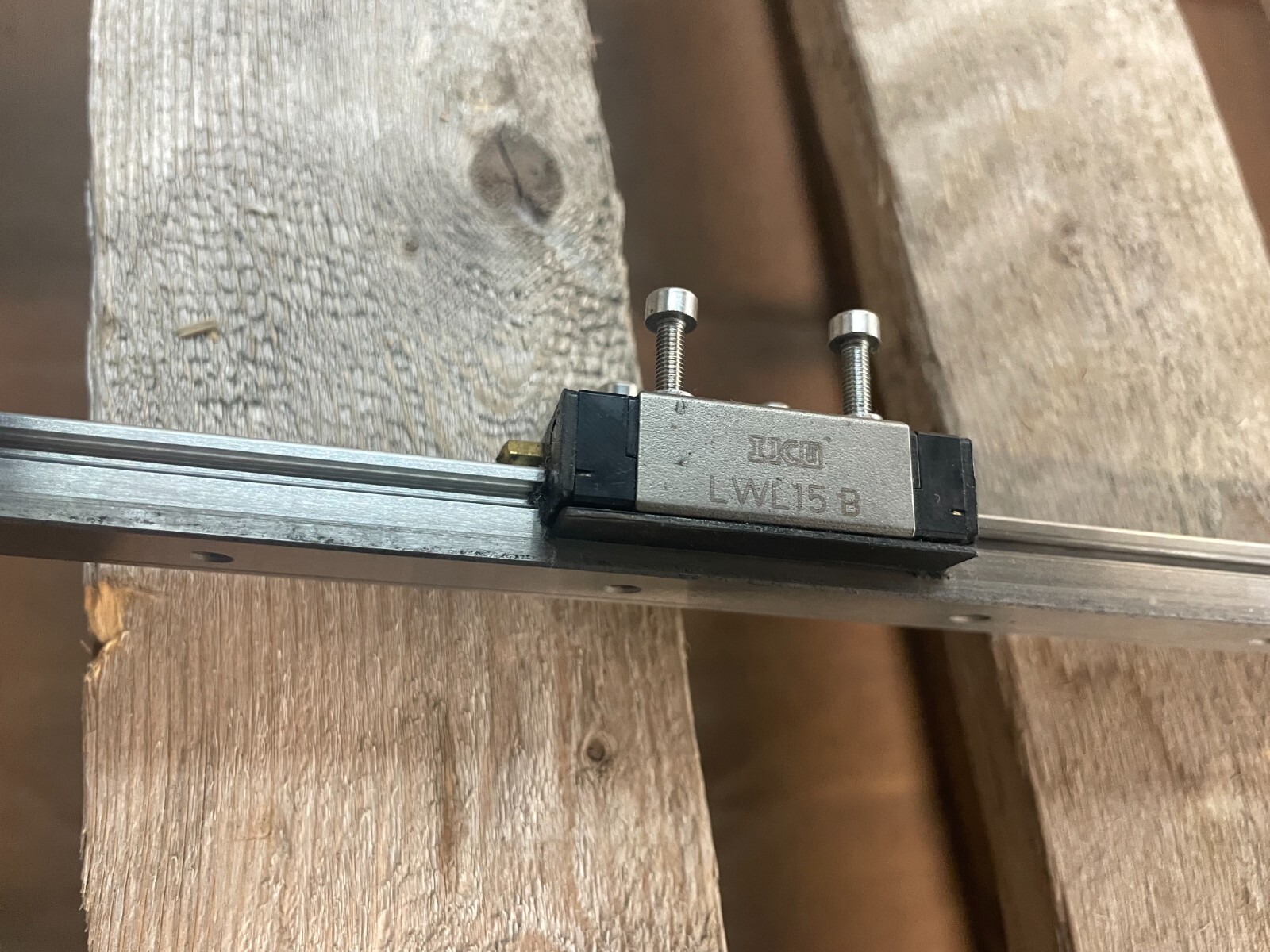 IKO LWL15B Linear Guide Rail 30″ w/ 2 Carriages