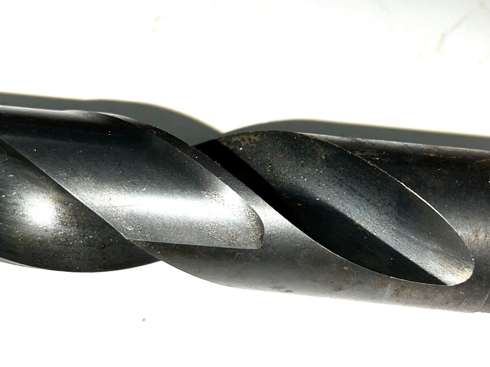 HSS MORSE TAPER SHANK DRILL BIT MT4 1-1/4″ CUT 8-3/8″ LOC 13-7/8″ OAL