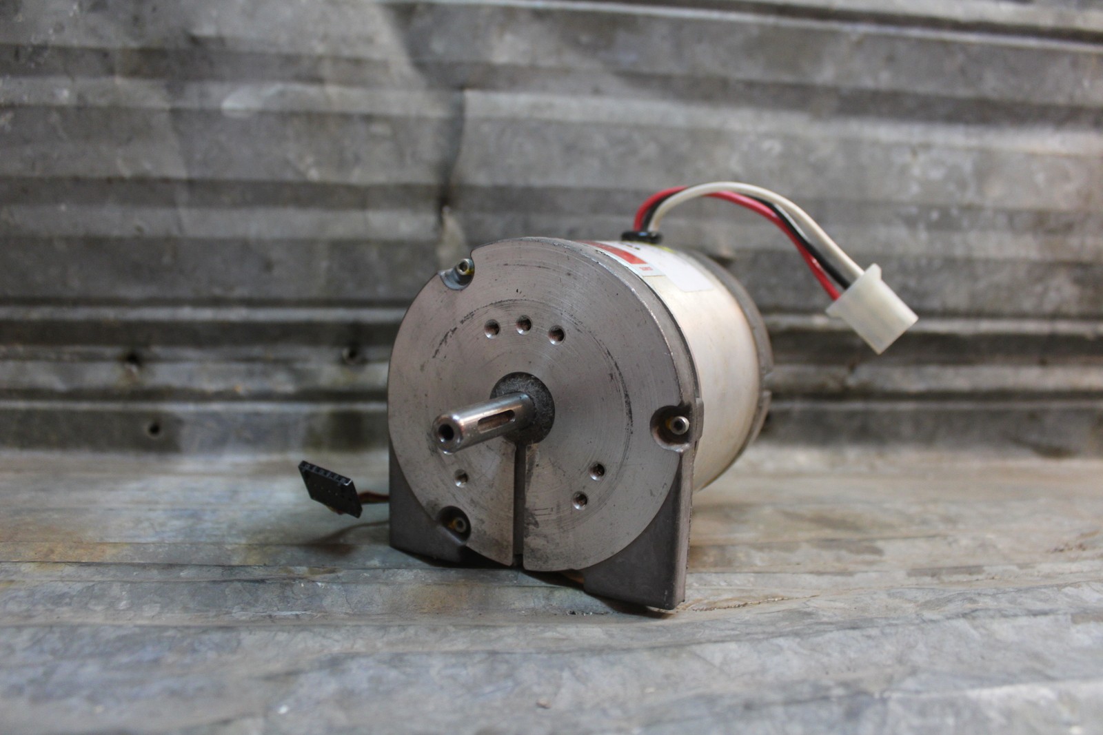 Thomas Pump Motor Model SR-0030 – 24VDC – 7.4A