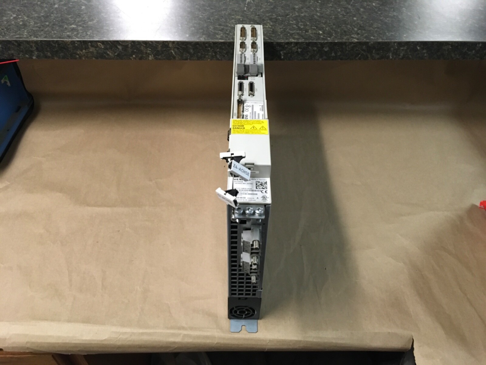 SIEMENS 6SN1123-1AB00-0AA2 SIMODRIVE LT-MODUL 2X15A / 6SN1118-0DM33-0AA2 (KB)
