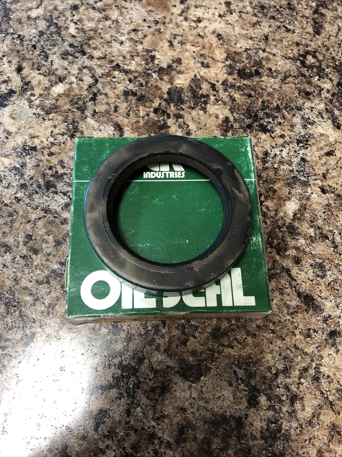 Chicago Rawhide SKF CR 21210 Oil Seal F+S!