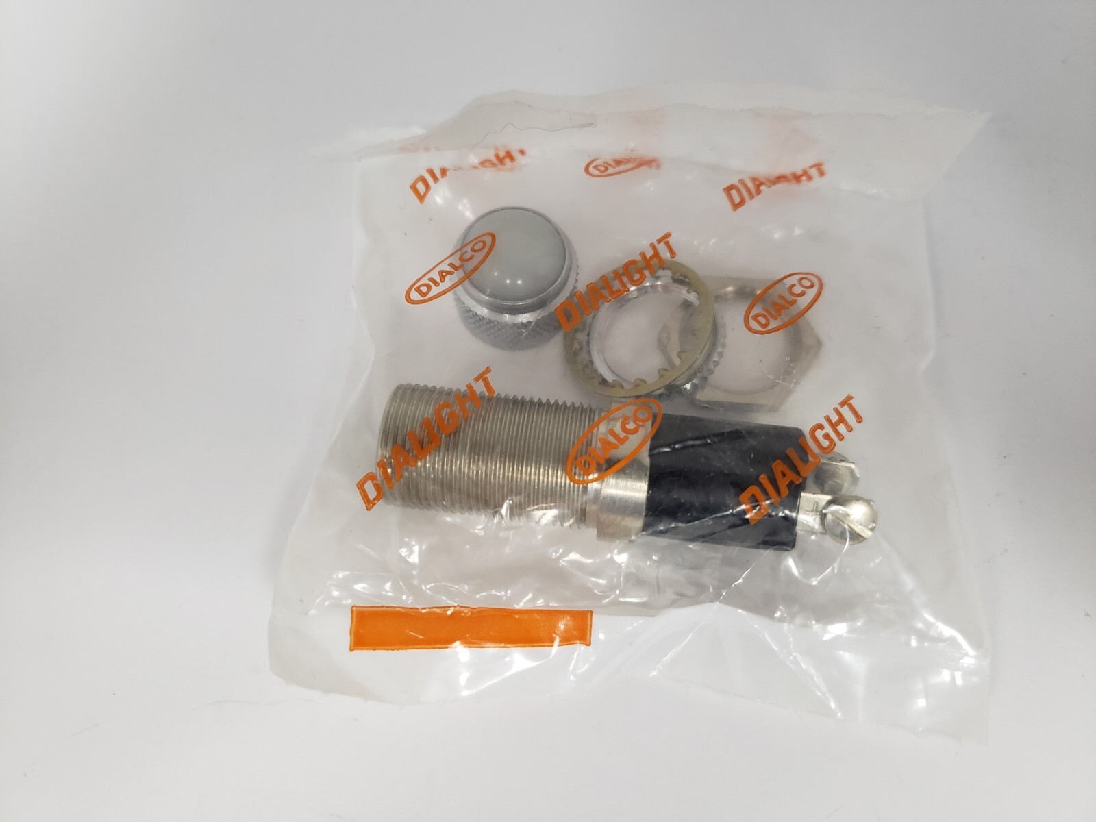 DIALIGHT 169-1310-11-303 MINIATURE PANEL INDICATOR WHITE NIB