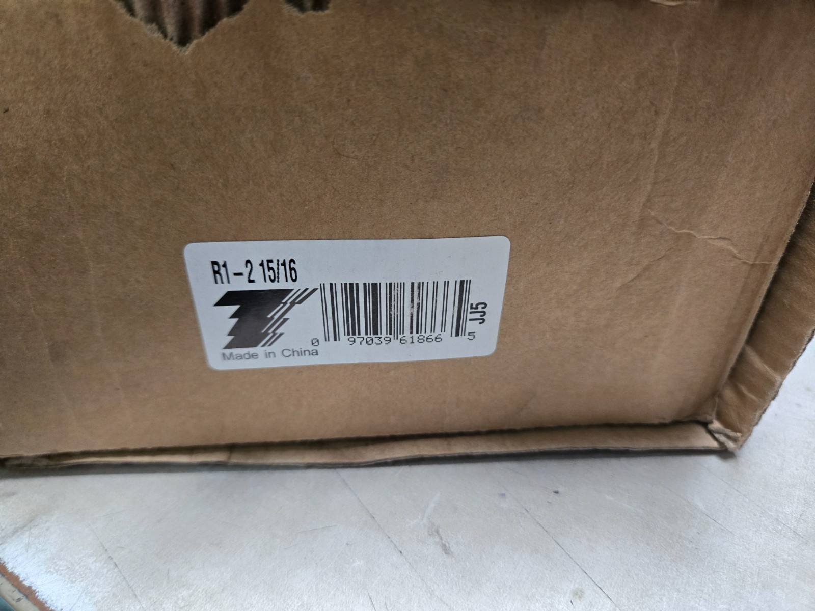 New Open Box US Tsubaki 2-15/16 Sprocket Bushing r1-2