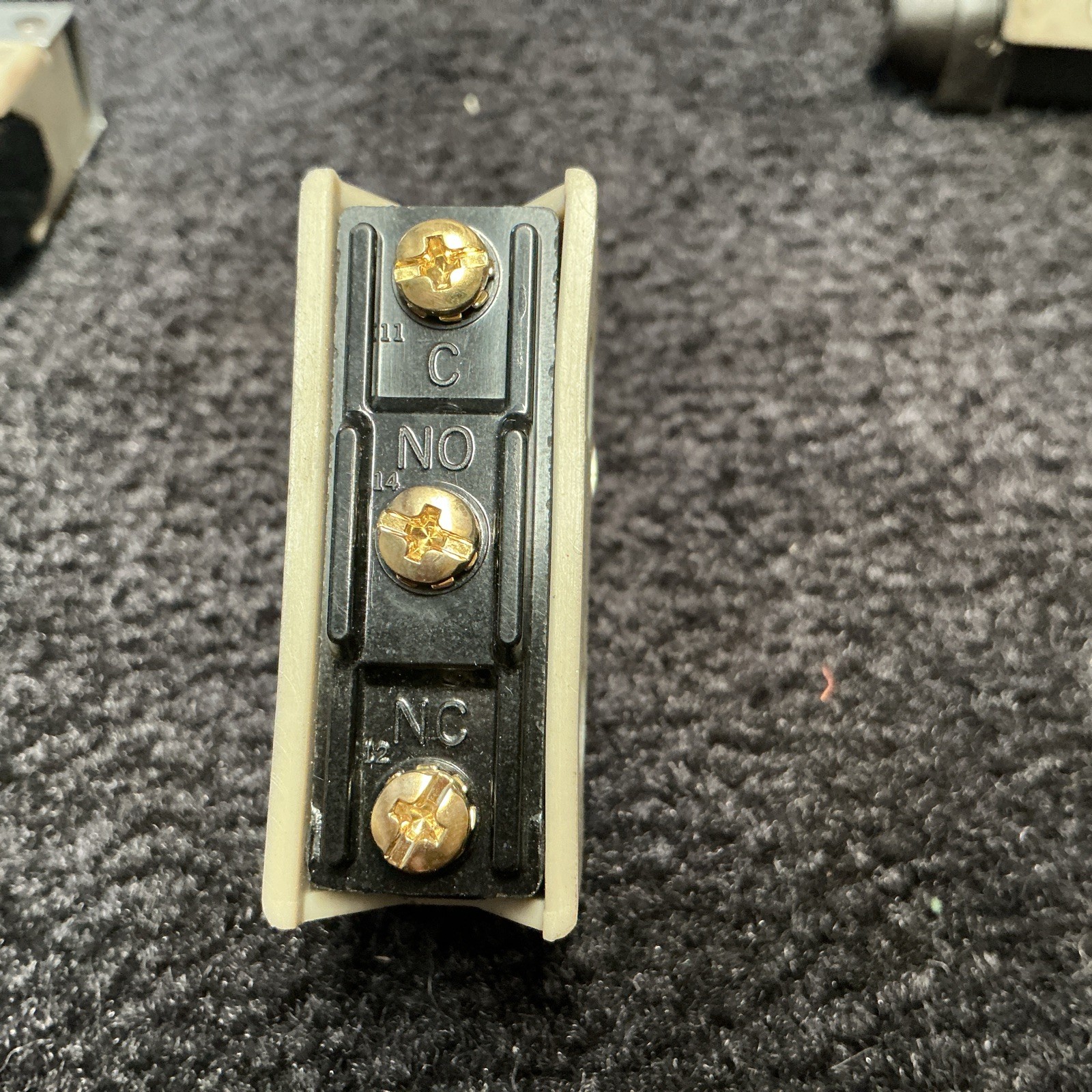 Moujen Mn-5310 Limit Switch Lot Of 4. Preowned Tested