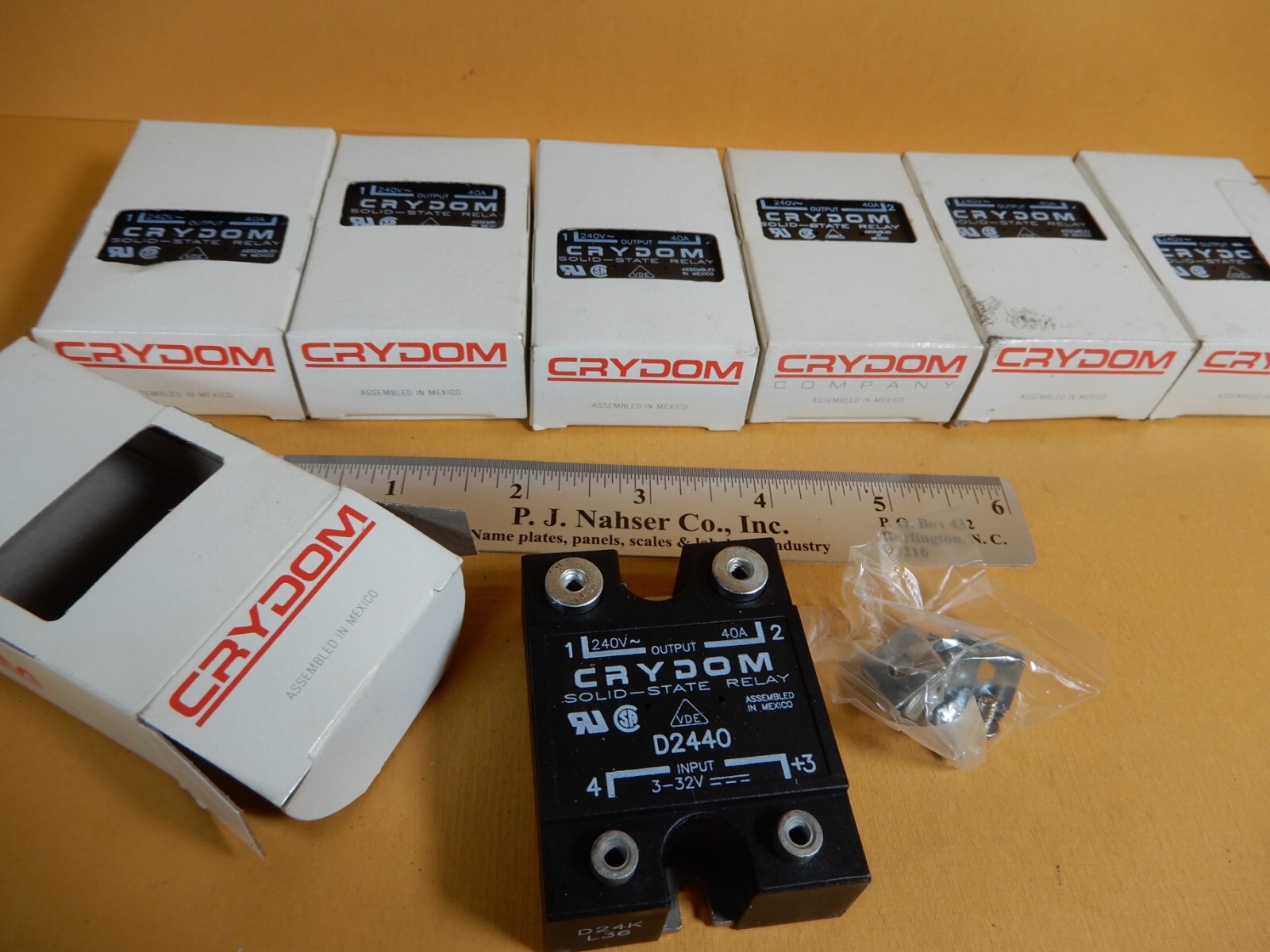 Crydom D2440 Solid State Relays (7) 3-32VDC Control Switch 240VAC 40A