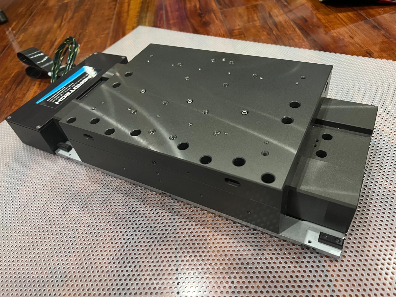AEROTECH Model ABL10100L-ES16799, ABL10100L-LN/LOWER-XYT CMS Linear Stage