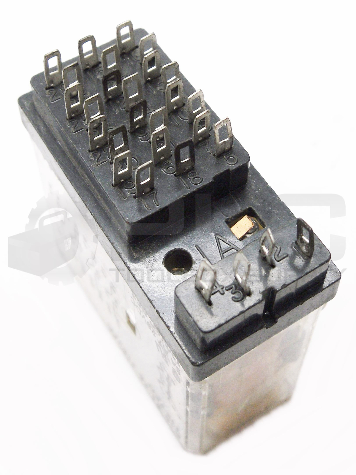 AMF POTTER & BRUMFIELD R10-E1-X8-115VAC RELAY 115VAC R10-E1-X8