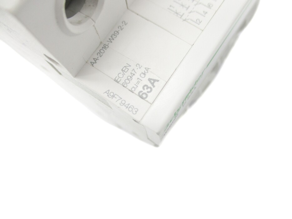SCHNEIDER ELECTRIC A9F79463 400V 63A (AS PICTURED) NSNP