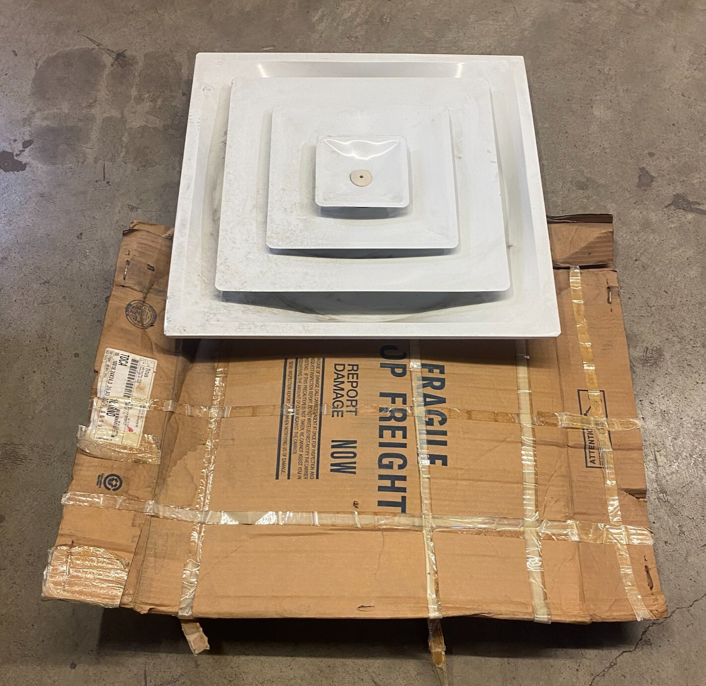 TITUS TDCA CEILING DIFFUSER 18X18 24X24