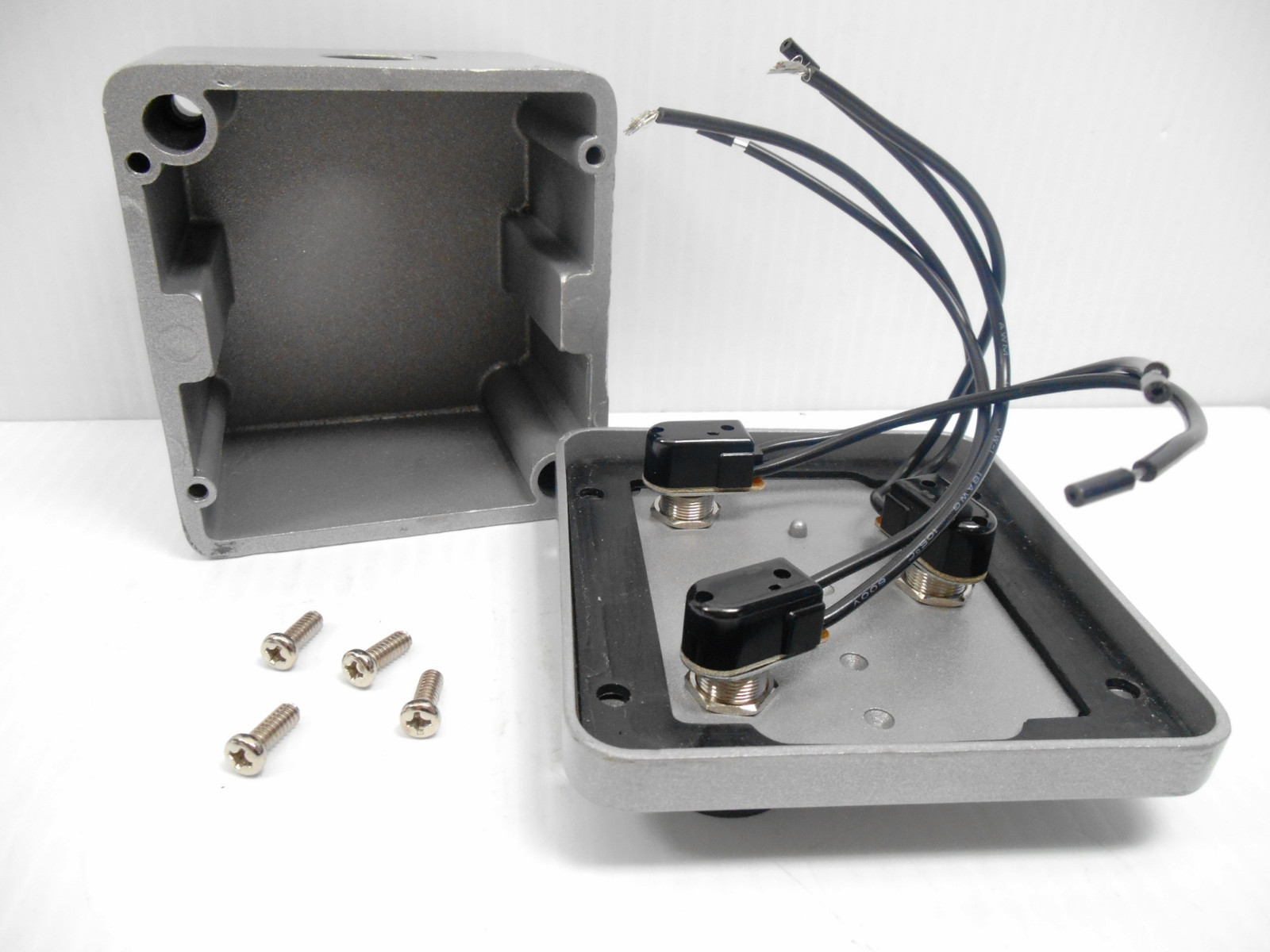 IMPORTED 2013-10 OVERHEAD DOOR CONTROL UNIT OPEN/STOP/CLOSE