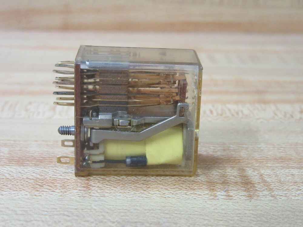AMF Potter & Brumfield R10-E2520-1 Relay R10E25201