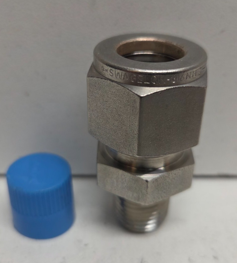 NEW NO BOX! SWAGELOK 1/2″ TUBE OD X 1/4″ MNPT STAINLESS CONNECTOR SS-810-1-4
