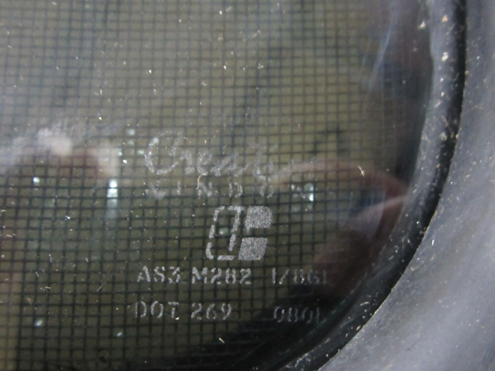 ParKin AS3 M282 1/8GL Van Side Window AS3M28218GL