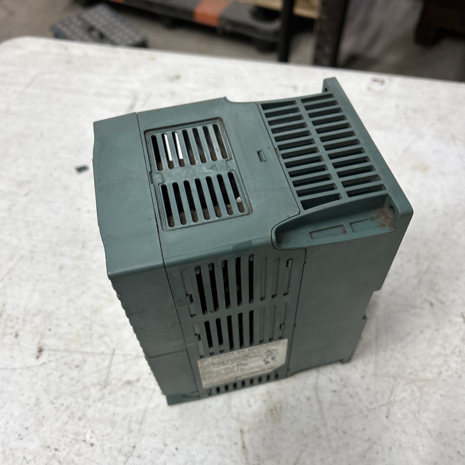 Reliance Electric 6MDBN-2P3101 3Ph AC Drive