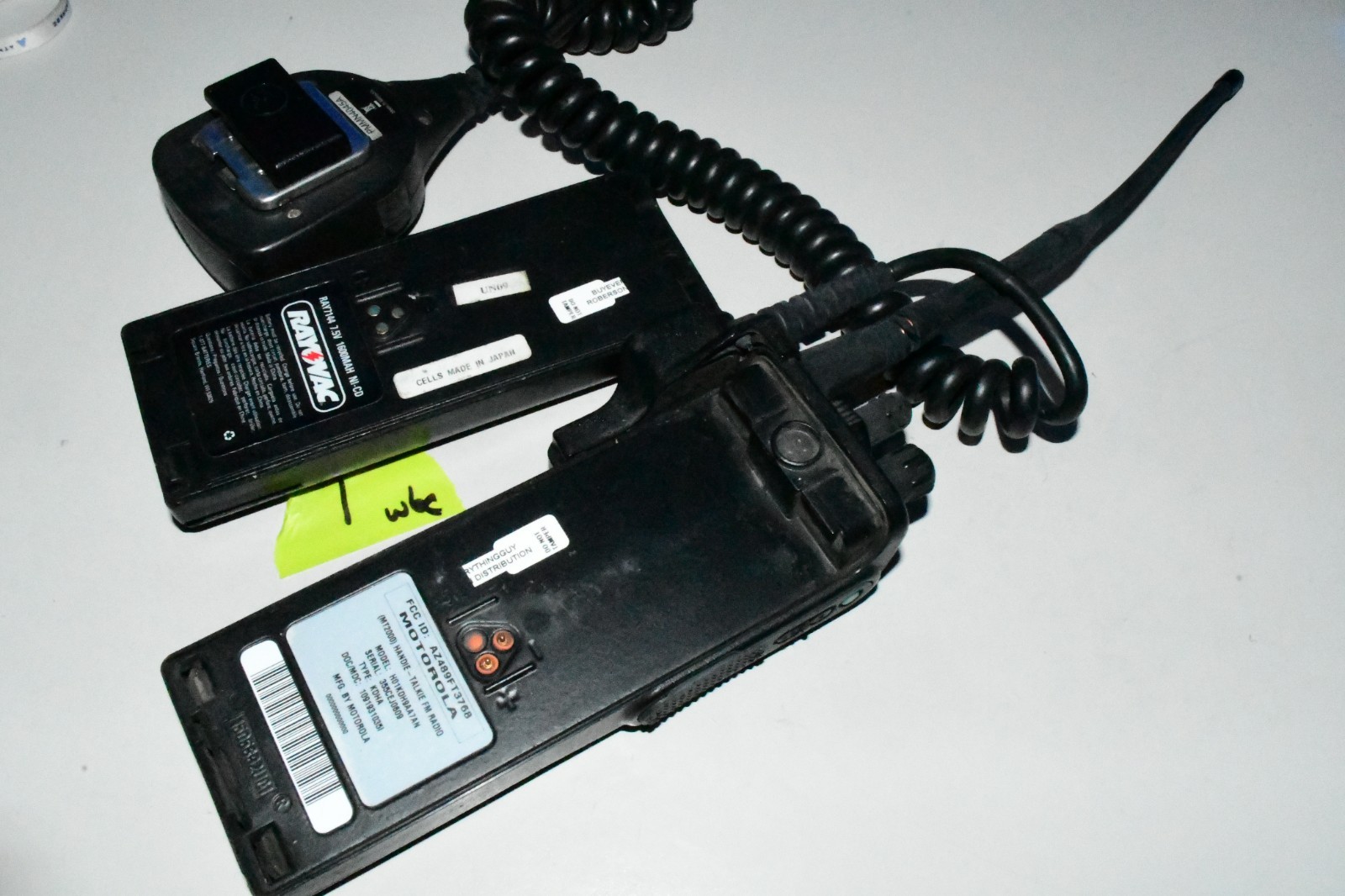 Motorola MT 2000 VHF Handheld Radio w/ battery and Mic H01KDH9AA7AN w6c #1