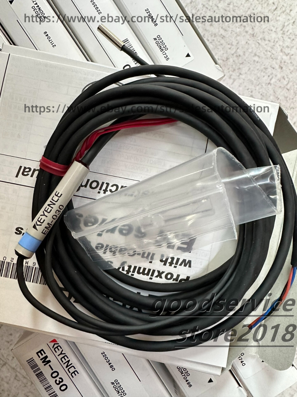 NEW Keyence EM-030 Proximity Sensor Switch Head 2M, Shielded
