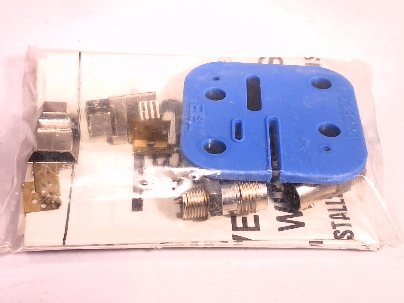 THOMAS BETTS DCCWDF VERSA TRAK SYSTEM FEMALE CONNECTOR KIT