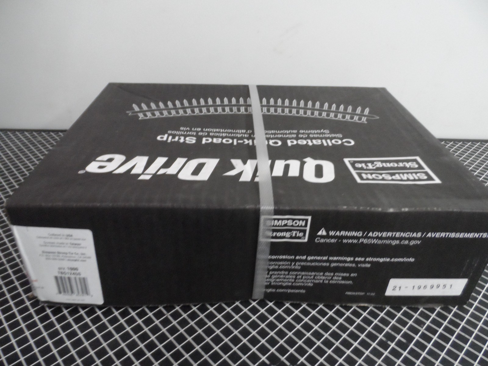 #12 x 1-3/4″ Quik Drive Strong-Drive TB WOOD-TO-STEEL Screws N2000 1,000 (26582)