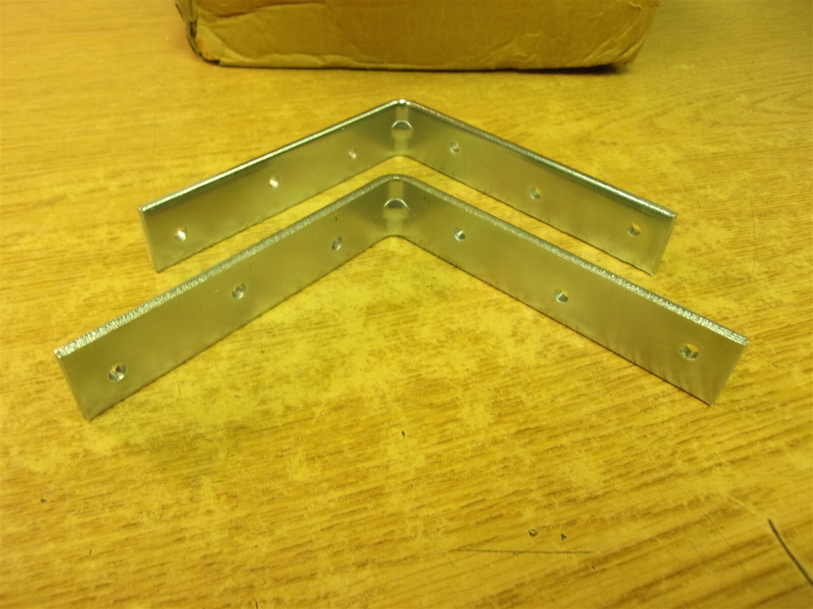 NEW AGR-5050A Angle Cron 5×5″ Zuc Shelf Bracket for Curtain Valance